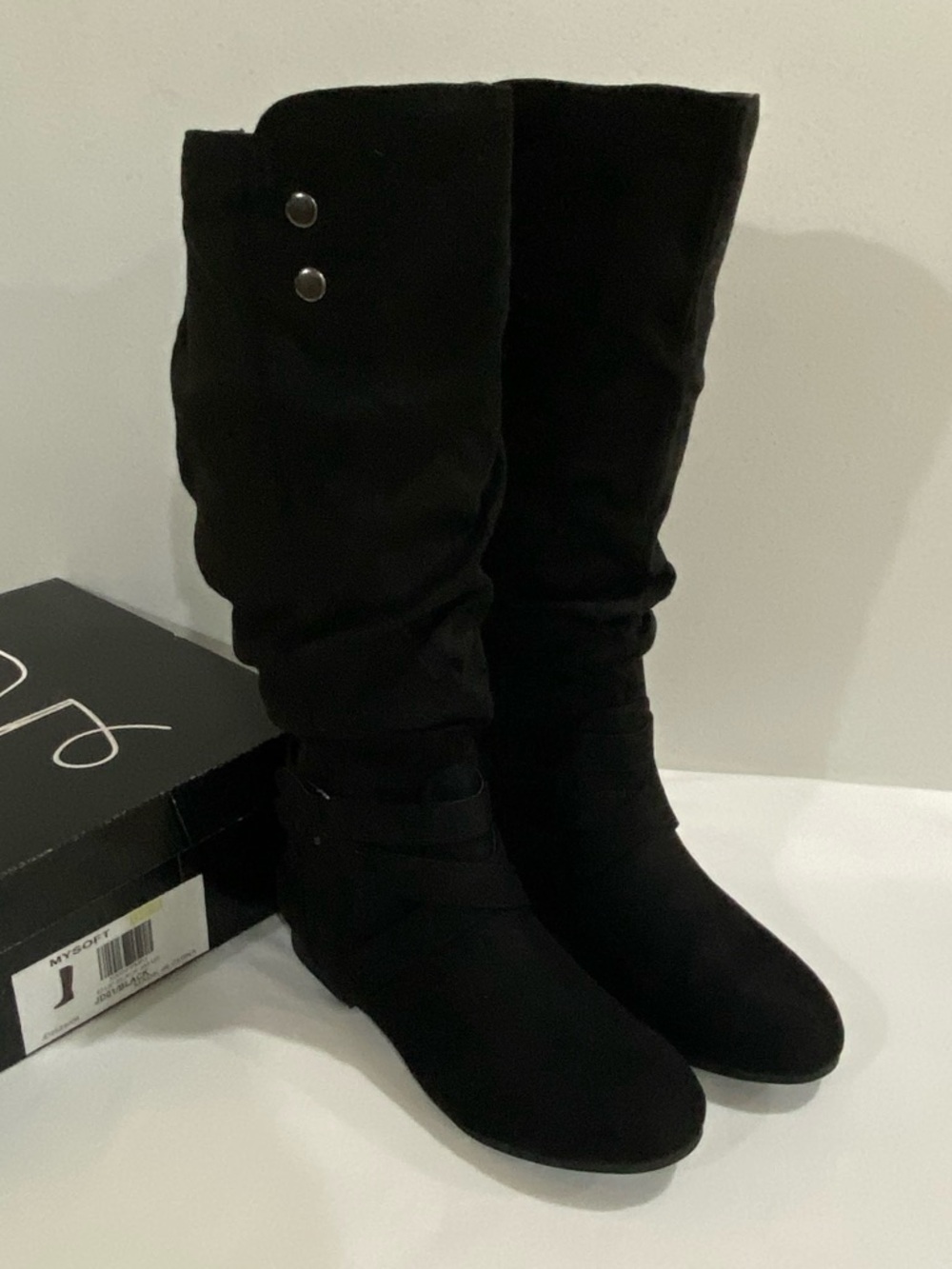Black Knee-High Boots slouch Low Heeled MYSOFT Sz 8 suede classic zip side NEW
